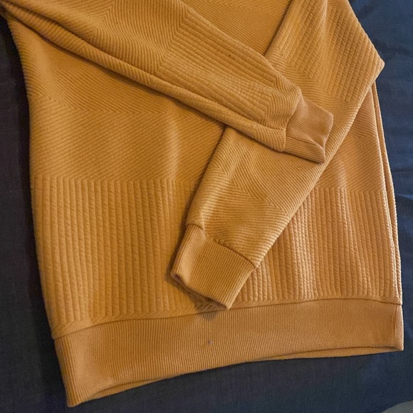 Sweater - Picture 2 of 4